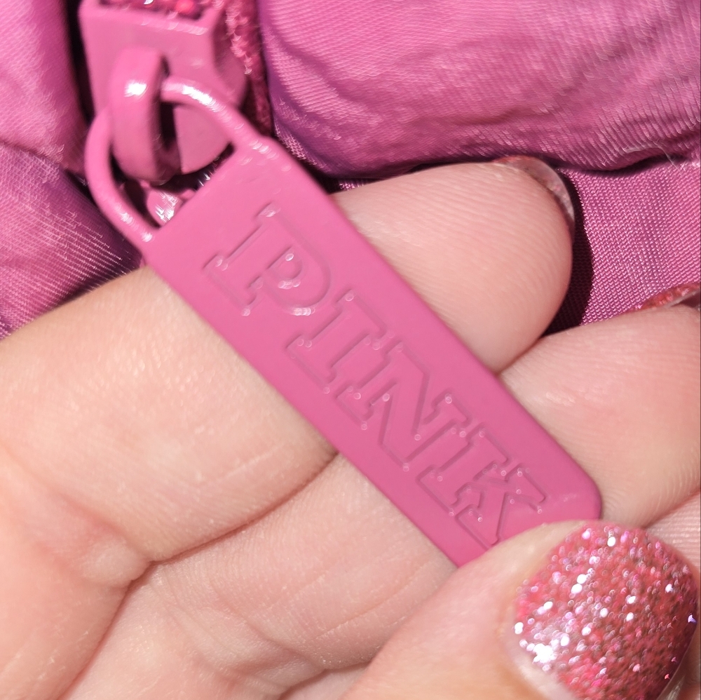 PINK Victoria's Secret Quilted Puffer Backpack in pink - Picture 4 of 9